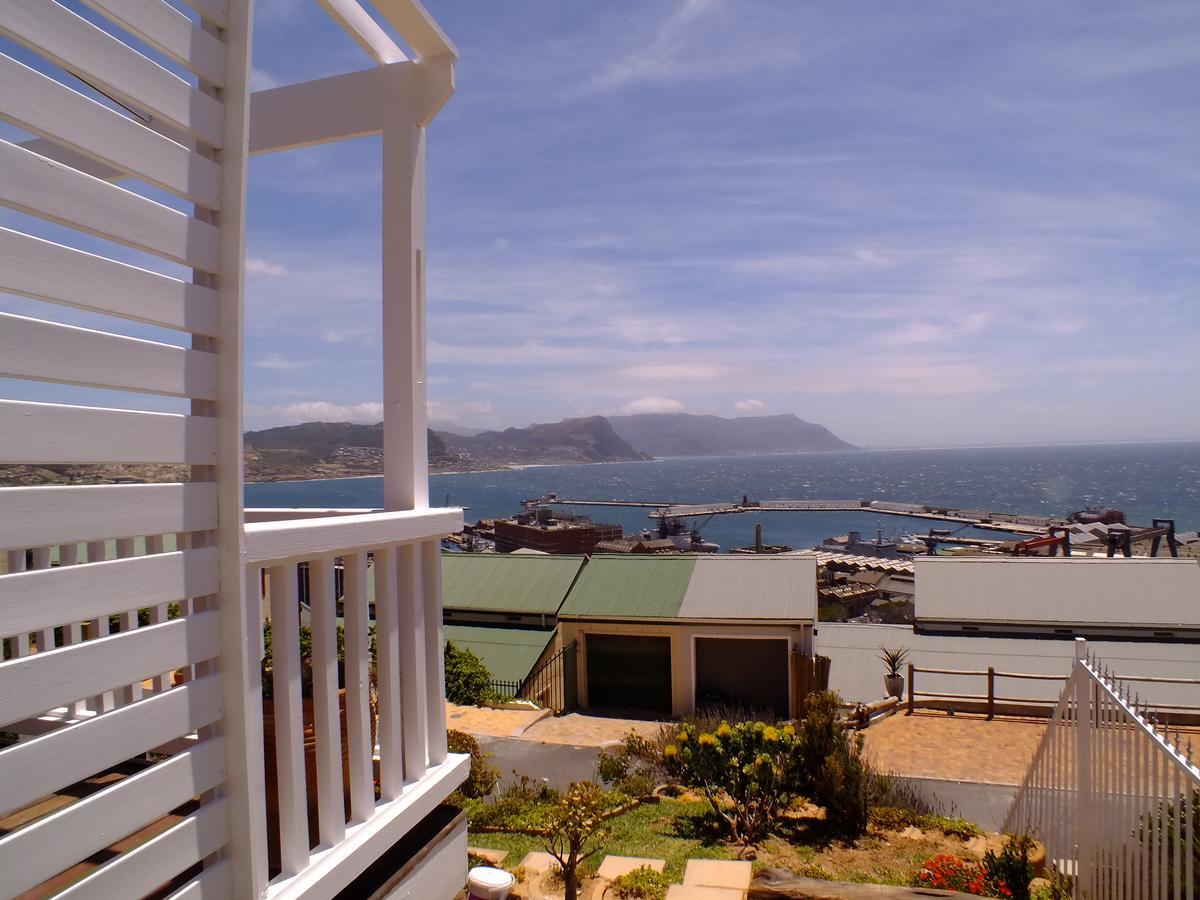 Papillon Guest Suite Simon's Town Exterior photo